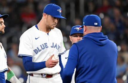 MLB: Jeff Hoffman removed from game by manager John Schneider, Minnesota Twins at Toronto Blue Jays