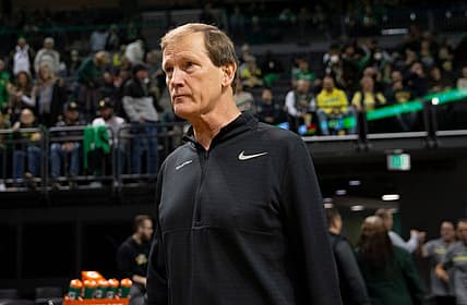Oregon mens basketball coach Dana Altman enters the arena before the game against No. 3 Houston at Matthew Knight Arena Sunday Nov. 20, 2022.

Basketball Eug Uombb Vs Houston Houston At Oregon