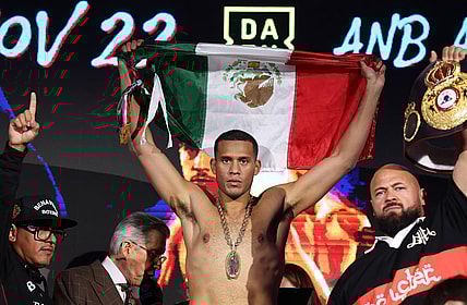 David Benavidez Calls Out Canelo Alvarez Again as Super Fight Hopes Fade