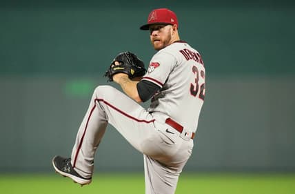 Aug 23, 2022; Kansas City, Missouri, USA; Arizona Diamondbacks relief pitcher Chris Devenski (32) warms up during the eighth inning against the Kansas City Royals at Kauffman Stadium. Mandatory Credit: Jay Biggerstaff-USA TODAY Sports