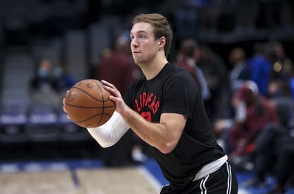 Feb 10, 2022; Dallas, Texas, USA;  LA Clippers guard Luke Kennard (5) warms up before the game against the Dallas Mavericks at American Airlines Center. Mandatory Credit: Kevin Jairaj-USA TODAY Sports