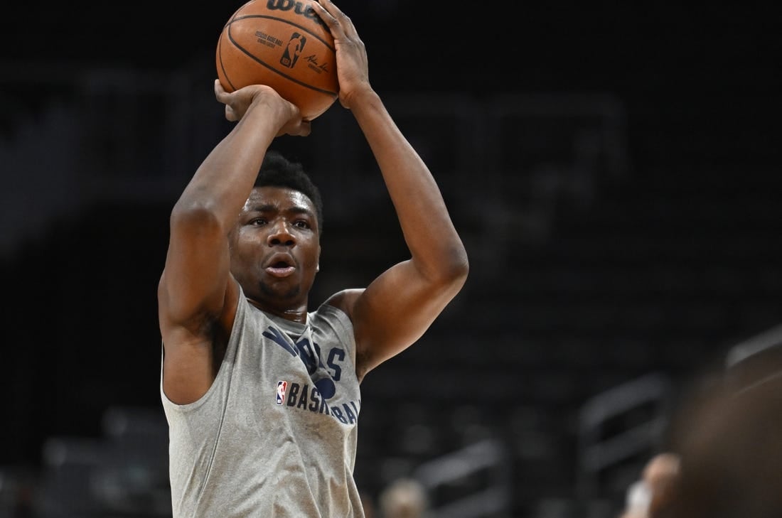 Mar 27, 2022; Washington, District of Columbia, USA; Washington Wizards center Thomas Bryant (13) warms up before the game against the Golden State Warriors at Capital One Arena. Mandatory Credit: Brad Mills-USA TODAY Sports