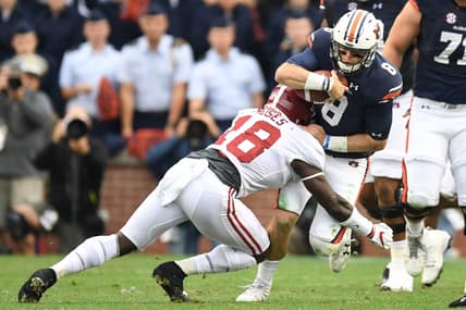 Alabama linebacker Dylan Moses