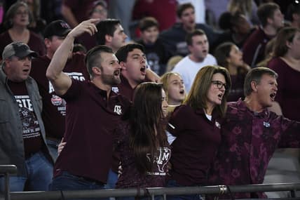 Aggies fans war hymn