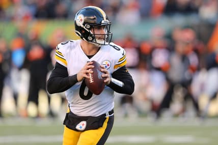 Devlin Hodges starting QB