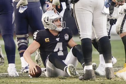 Derek Carr booed