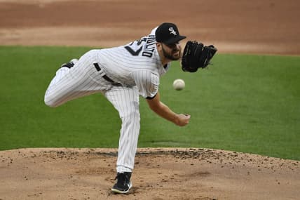 White Sox starter Lucas Giolito throw pitch against the Pirates