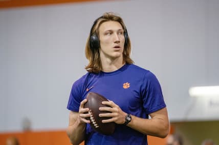Jacksonville Jaguars draft Trevor Lawrence