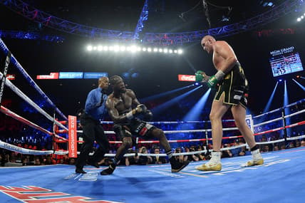 Deontay Wilder vs Tyson Fury III will be postponed until October