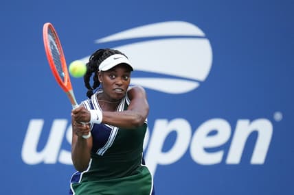 Sep 3, 2021; Flushing, NY, USA; Sloane Stephens of the United States hits to Angelique Kerber of Germany on day five of the 2021 U.S. Open tennis tournament at USTA Billie Jean King National Tennis Center. Mandatory Credit: Danielle Parhizkaran-USA TODAY Sports