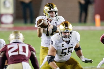 Notre Dame Fighting Irish quarterback Jack Coan (17) looks to pass. The Notre Dame Fighting Irish lead the Florida State Seminoles 17-14 at the half Sunday, Sept. 5, 2021.

Fsu V Notre Dame835