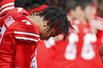 Ohio State quarterback C.J. Stroud had 484 yards and 3 touchdowns, but also threw a late interception in the Buckeyes' 35-28 loss to Oregon.

Osu21ore Kwr 28 1