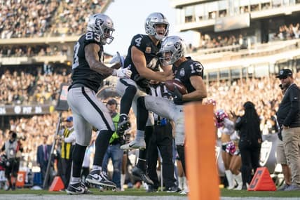 oakland raiders derek carr hunter renfrow