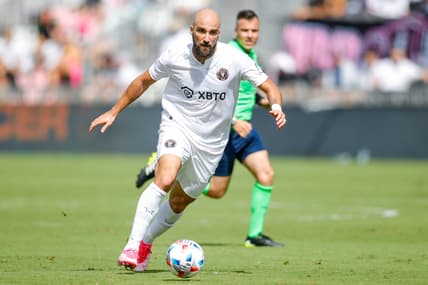 Oct 30, 2021; Fort Lauderdale, Florida, USA; Inter Miami CF forward Gonzalo Higuain (9) controls the ball against New York City during the first half of the game at DRV PNK Stadium. Mandatory Credit: Sam Navarro-USA TODAY Sports
