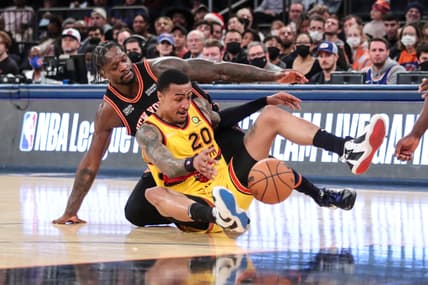 New-York-Knicks-Julius-Randle-against-Atlanta-Hawks