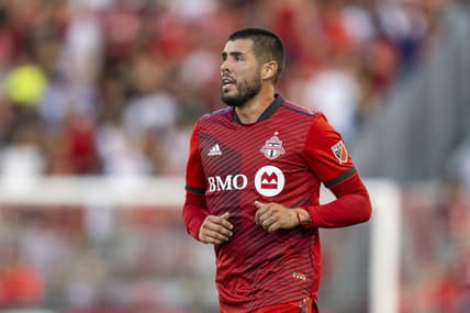 Jun 22, 2022; Toronto, Ontario, USA; Toronto FC midfielder Alejandro Pozuelo (10) looks on against CF Montreal at BMO Field Mandatory Credit: Kevin Sousa-USA TODAY Sports
