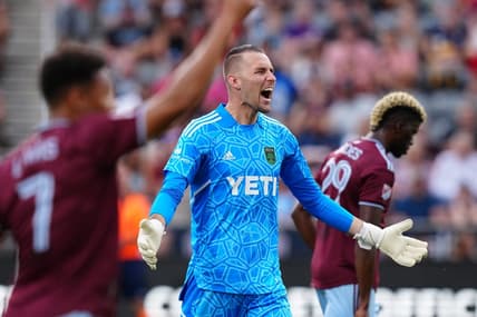 Jul 4, 2022; Commerce City, Colorado, USA; Austin FC goalkeeper Brad Stuver (1) calls out in the first half against the Colorado Rapids at Dick's Sporting Goods Park. Mandatory Credit: Ron Chenoy-USA TODAY Sports