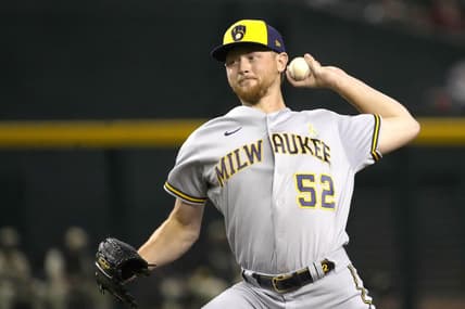 Sep 2, 2022; Phoenix, Arizona, USA; Milwaukee Brewers pitcher Eric Lauer (52) throws against the Arizona Diamondbacks in the first inning at Chase Field. Mandatory Credit: Rick Scuteri-USA TODAY Sports