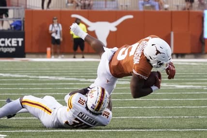 Sep 3, 2022; Austin, Texas, USA; Texas Longhorns running back Bijan Robinson (5) rushes for yards against the Louisiana Monroe Warhawks in the first half at Darrell K Royal-Texas Memorial Stadium. Mandatory Credit: Scott Wachter-USA TODAY Sports