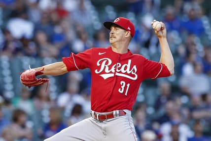 Sep 7, 2022; Chicago, Illinois, USA; Cincinnati Reds starting pitcher Mike Minor (31) delivers against the Chicago Cubs during the first inning at Wrigley Field. Mandatory Credit: Kamil Krzaczynski-USA TODAY Sports