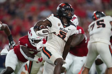 Sep 10, 2022; Fresno, California, USA; Oregon State Beavers running back Deshaun Fenwick (5) runs the ball against the Fresno State Bulldogs in the first quarter at Valley Children's Stadium. Mandatory Credit: Cary Edmondson-USA TODAY Sports
