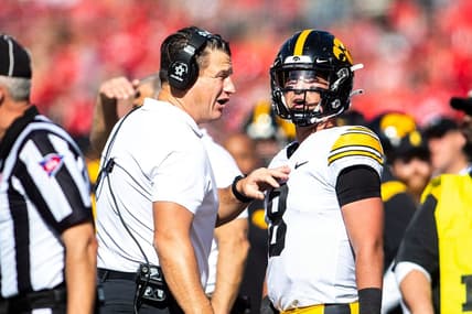 Iowa offensive coordinator and quarterbacks coach Brian Ferentz talks with QB Alex Padilla during the game against Ohio State.

Syndication Hawkcentral