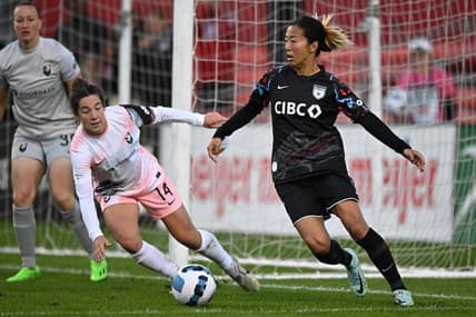 Oct 2, 2022; Bridgeview, Illinois, USA; Chicago Red Stars forward Yuki Nagasato (7) controls the ball during the second half against Angel City FC at SeatGeek Stadium. Mandatory Credit: Daniel Bartel-USA TODAY Sports