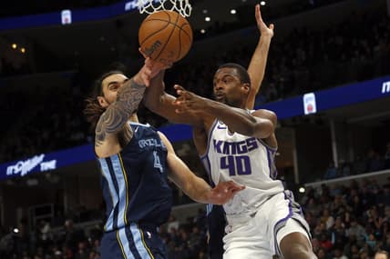Nov 22, 2022; Memphis, Tennessee, USA; Sacramento Kings forward Harrison Barnes (40) passes the ball as Memphis Grizzlies center Steven Adams (4) defends during the first quarter at FedExForum. Mandatory Credit: Petre Thomas-USA TODAY Sports