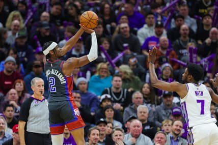 Jan 20, 2023; Sacramento, California, USA; Oklahoma City Thunder guard Shai Gilgeous-Alexander (2) shoots the ball over Sacramento Kings forward Chimezie Metu (7) during the third quarter at Golden 1 Center. Mandatory Credit: Sergio Estrada-USA TODAY Sports