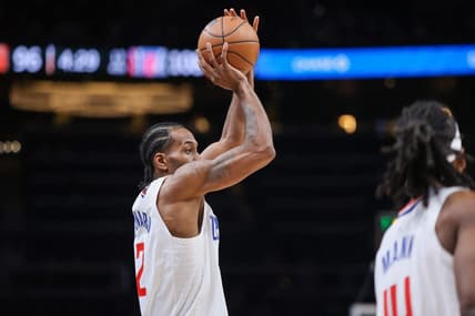 Jan 28, 2023; Atlanta, Georgia, USA; LA Clippers forward Kawhi Leonard (2) shoots against the Atlanta Hawks in the second half at State Farm Arena. Mandatory Credit: Brett Davis-USA TODAY Sports