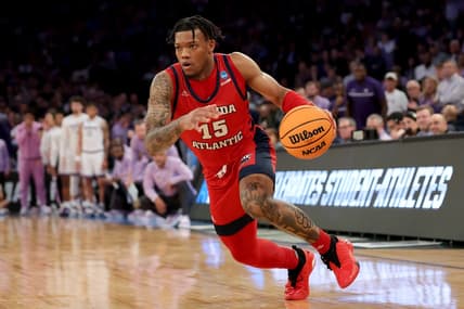 Mar 25, 2023; New York, NY, USA; Florida Atlantic Owls guard Alijah Martin (15) controls the ball against the Kansas State Wildcats during the second half at Madison Square Garden. Mandatory Credit: Brad Penner-USA TODAY Sports