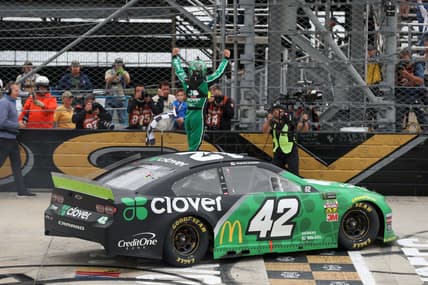 NASCAR: Drydene 400