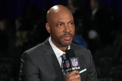 Roger-Goodell-Jim-Trotter-NFL-Media