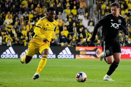 Mar 4, 2023; Columbus, Ohio, USA;  Columbus Crew midfielder Luis Diaz (11) moves the ball upfield past D.C. United midfielder Theodore Ku-DiPietro (21) during the MLS soccer match at Lower.com Field. Mandatory Credit: Adam Cairns-The Columbus Dispatch

Mls Ceb Crew Dc