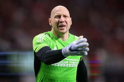 Apr 1, 2023; Atlanta, Georgia, USA; Atlanta United goalkeeper Brad Guzan (1) reacts against the New York Red Bulls in the second half at Mercedes-Benz Stadium. Mandatory Credit: Brett Davis-USA TODAY Sports