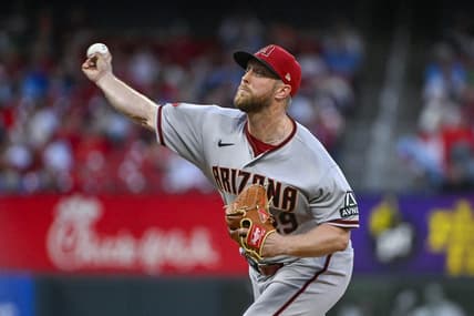 Apr 17, 2023; St. Louis, Missouri, USA;  Arizona Diamondbacks starting pitcher Merrill Kelly (29) pitches against the St. Louis Cardinals during the second inning at Busch Stadium. Mandatory Credit: Jeff Curry-USA TODAY Sports