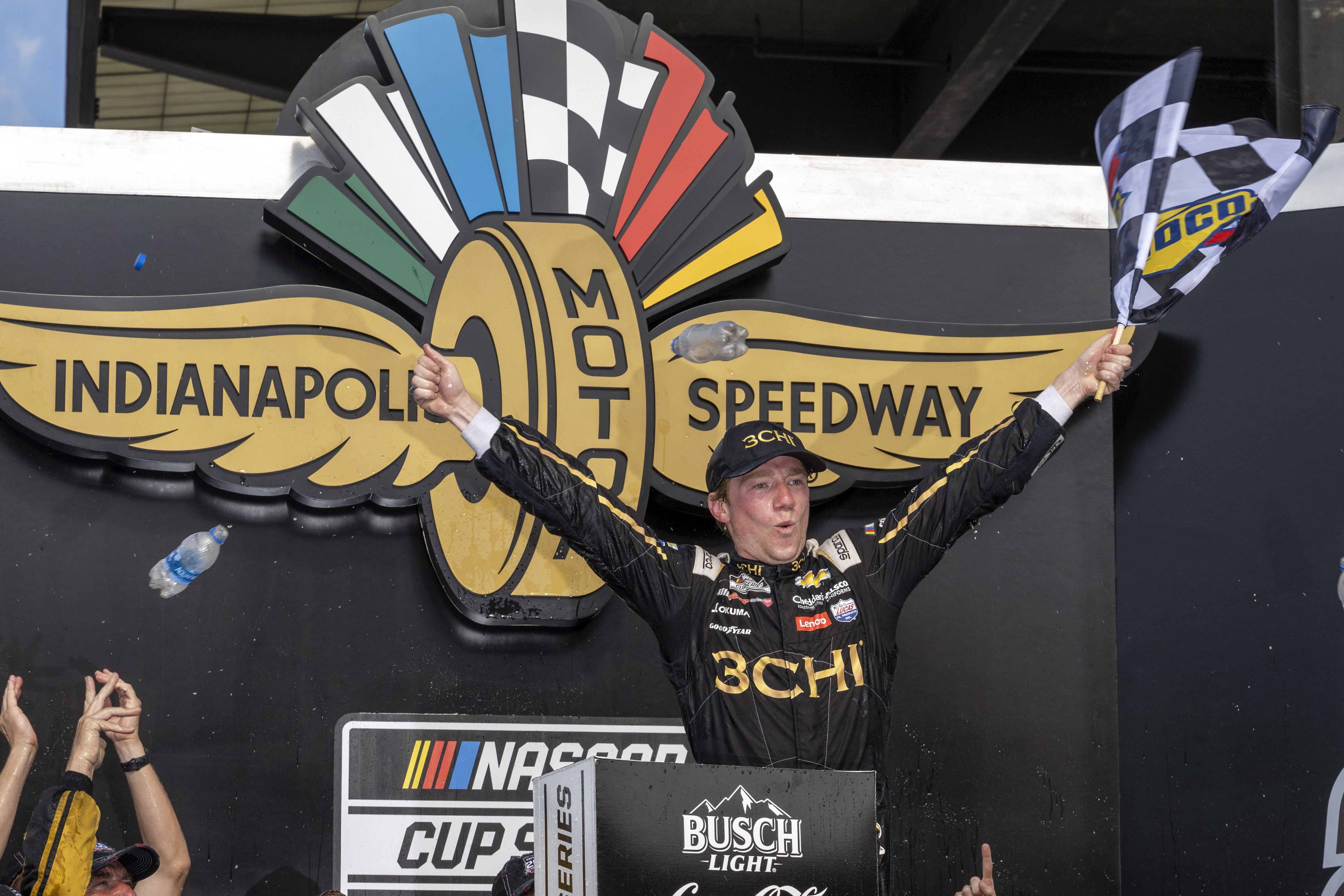 NASCAR: Verizon 200 at the Brickyard