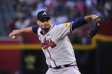 Jun 2, 2023; Phoenix, Arizona, USA; Atlanta Braves starting pitcher Charlie Morton (50) pitches against the Arizona Diamondbacks during the third inning at Chase Field. Mandatory Credit: Joe Camporeale-USA TODAY Sports