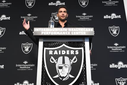 Las Vegas Raiders quarterback Jimmy Garoppolo