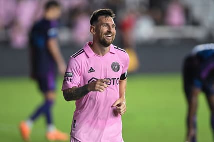 Aug 11, 2023; Fort Lauderdale, FL, USA; Inter Miami CF forward Lionel Messi (10) in the second half against Charlotte FC at DRV PNK Stadium. Mandatory Credit: Jeremy Reper-USA TODAY Sports