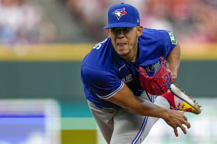 August, 18, 2023; Cincinnati, OH, USA; Toronto Blue Jays starting pitcher Jose Berrios (17) throws a pitch in the third inning of the MLB game between the Cincinnati Reds and the Toronto Blue Jays at Great American Ball Park in downtown Cincinnati on Friday, Aug. 18, 2023. The game was scoreless after four innings. Mandatory Credit: Sam Greene-USA TODAY NETWORK