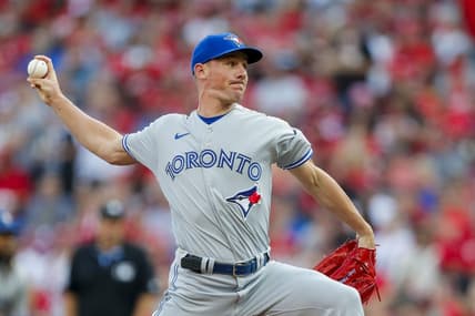 Aug 19, 2023; Cincinnati, Ohio, USA; Toronto Blue Jays starting pitcher Chris Bassitt (40) pitches against the Cincinnati Reds in the first inning at Great American Ball Park. Mandatory Credit: Katie Stratman-USA TODAY Sports