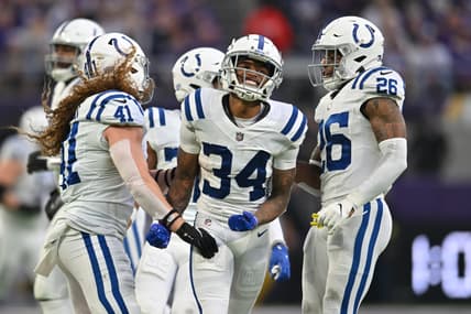 Philadelphia Eagles sign Isaiah Rodgers