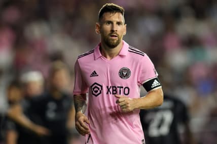 Aug 30, 2023; Fort Lauderdale, Florida, USA; Inter Miami forward Lionel Messi (10) during the second half against Nashville SC at DRV PNK Stadium. Mandatory Credit: Sam Navarro-USA TODAY Sports