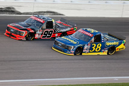 NASCAR: Truck Series Heart of America 200