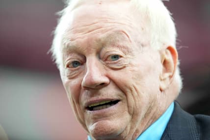 Jerry Jones, Taylor Swift