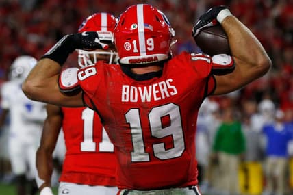 Georgia tight end Brock Bowers (19) celebrates after scoring a touchdown against Kentucky in Athens, Ga., on Saturday, Oct. 7, 2023.
