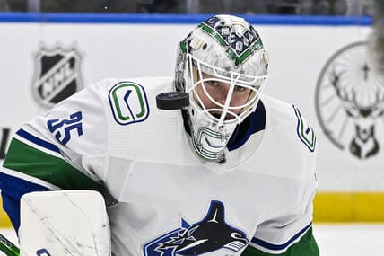 Jan 4, 2024; St. Louis, Missouri, USA;  Vancouver Canucks goaltender Thatcher Demko (35) defends the net against the St. Louis Blues during the second period at Enterprise Center. Mandatory Credit: Jeff Curry-USA TODAY Sports