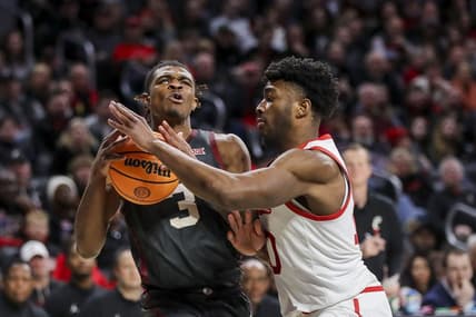 Jan 20, 2024; Cincinnati, Ohio, USA; Oklahoma Sooners guard Otega Oweh (3) drives to the basket against Cincinnati Bearcats guard Josh Reed (10) in the first half at Fifth Third Arena. Mandatory Credit: Katie Stratman-USA TODAY Sports