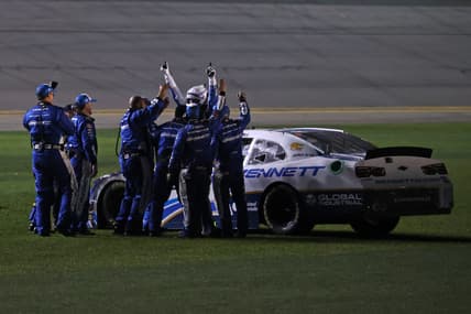 NASCAR Xfinity: United Rentals 300
